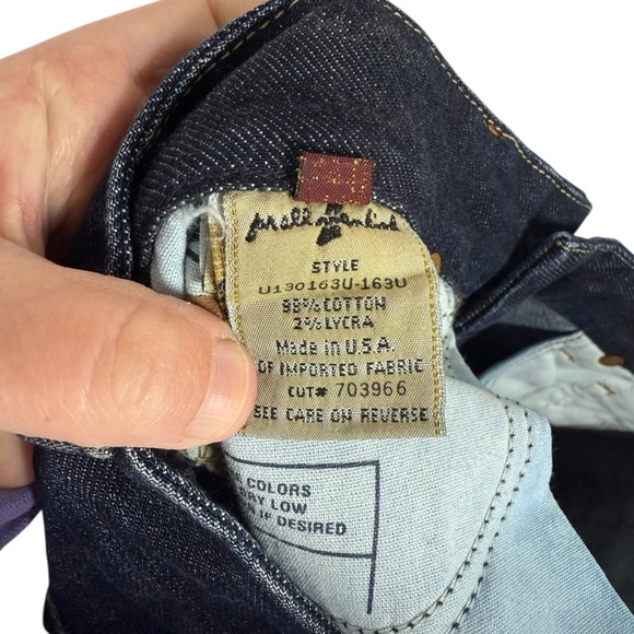 7 For All Mankind Women’s “A” Pocket Flare Dark Wash Jeans Size 30 - Picture 14 of 14